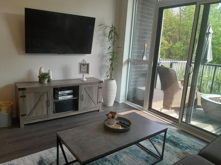 Cozy South View Suite Overlooking The Nature Trail Innisfil Exteriér fotografie